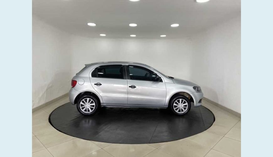 VOLKSWAGEN GOL TEC TRACK 1.0 FLEX MANUAL 4P - PRATA - 2014 Foto 5 (Grande)