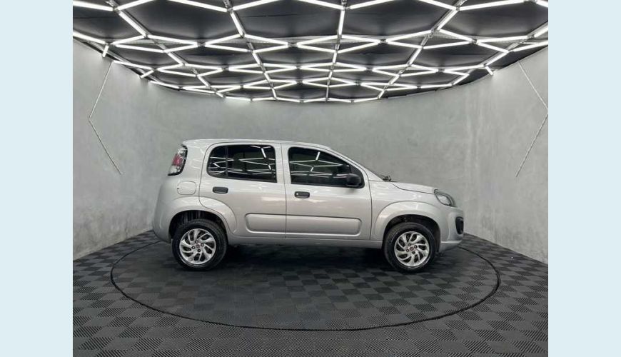 FIAT FIAT UNO ATTRACTIVE 1.0 8V FLEX MANUAL 4P - PRATA - 2021 Foto 5 (Grande)