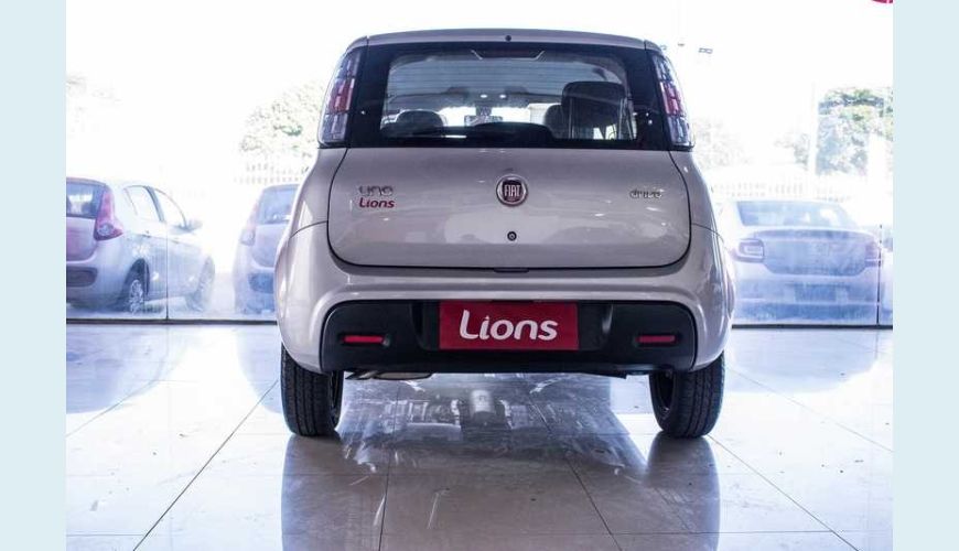 FIAT UNO DRIVE 1.0 FLEX MANUAL 4P - PRATA - 2018 Foto 5 (Grande)