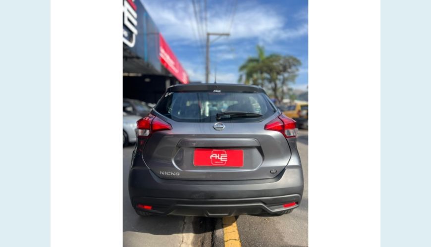 NISSAN KICKS FLEX MANUAL 4P - CINZA - 2018 Foto 5 (Grande)