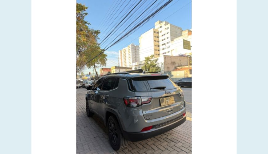 JEEP JEEP COMPASS FLEX AUT. 4P - CINZA - 2024 Foto 5 (Grande)