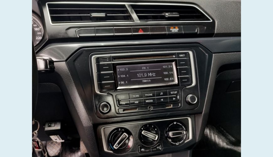 VOLKSWAGEN SAVEIRO FLEX MANUAL 4P - BRANCO - 2018 Foto 5 (Grande)