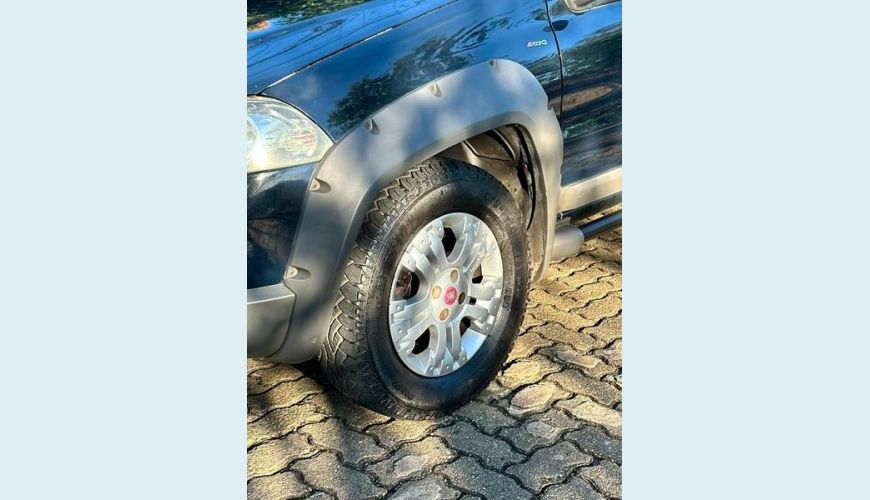 FIAT FIAT STRADA ADVENTURE CD 1.8 FLEX MANUAL 2P - AZUL - 2011 Foto 5 (Grande)