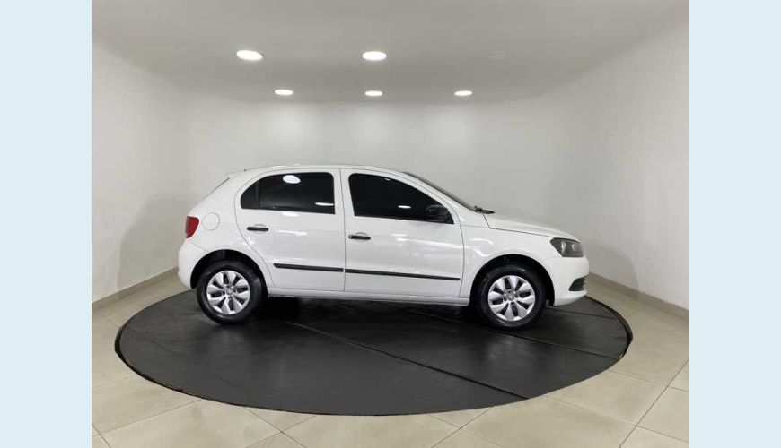 VOLKSWAGEN GOL TEC SPECIAL 1.0 FLEX MANUAL 4P - BRANCO - 2015 Foto 5 (Grande)
