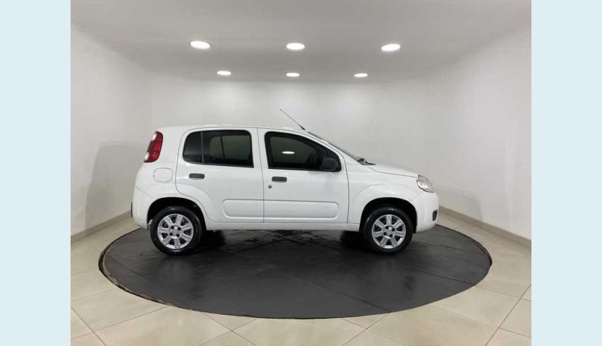 FIAT UNO VIVACE 1.0 8V FLEX MANUAL 4P - BRANCO - 2013 Foto 5 (Grande)