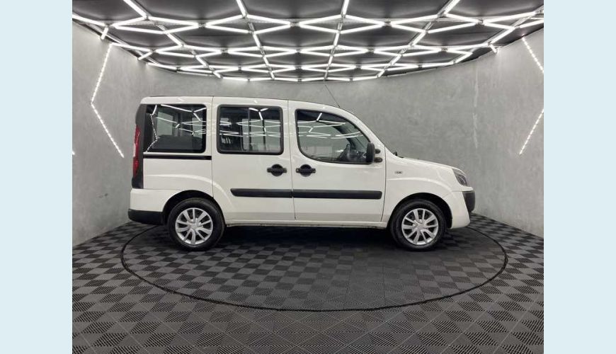 FIAT FIAT DOBLO ESSENCE 1.8 16V FLEX MANUAL 4P - BRANCO - 2020 Foto 5 (Grande)