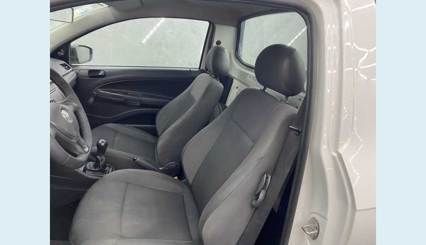 VOLKSWAGEN SAVEIRO ROBUST 1.6 MSI FLEX MANUAL 2P - BRANCO - 2020 Foto 5 (Grande)