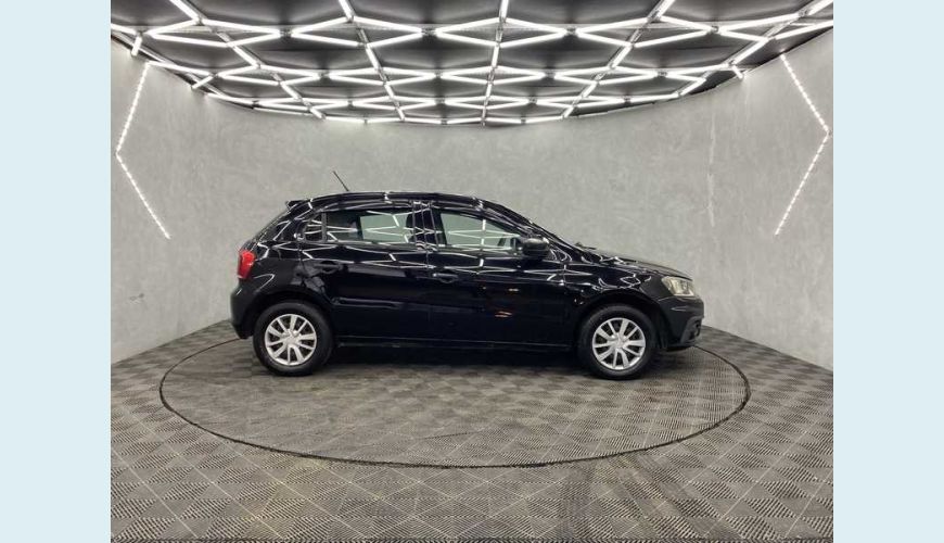 VOLKSWAGEN VOLKSWAGEN GOL TRENDLINE 1.0 MPI FLEX MANUAL 4P - PRETO - 2018 Foto 5 (Grande)