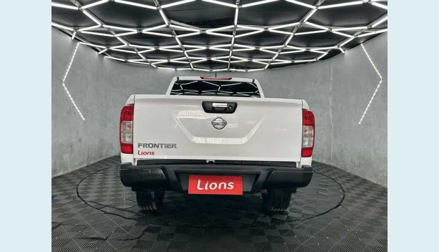 NISSAN FRONTIER CD S 2.3 TD DIESEL MANUAL 4P - BRANCO - 2021 Foto 5 (Grande)