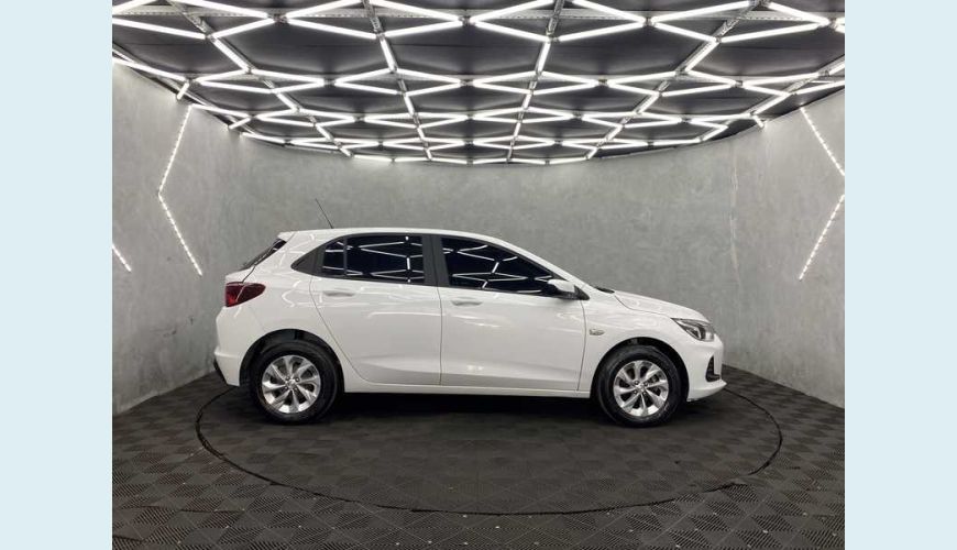 CHEVROLET ONIX LT 1.0 TURBO FLEX MANUAL 4P - BRANCO - 2023 Foto 5 (Grande)