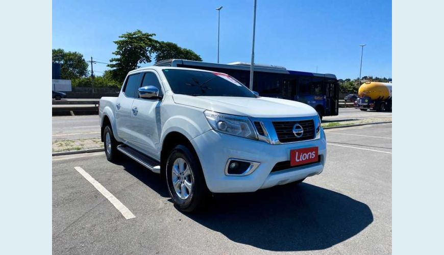NISSAN FRONTIER 2.3 TD CD XE 4X4 DIESEL AUT. 4P - BRANCO - 2019 Foto 5 (Grande)