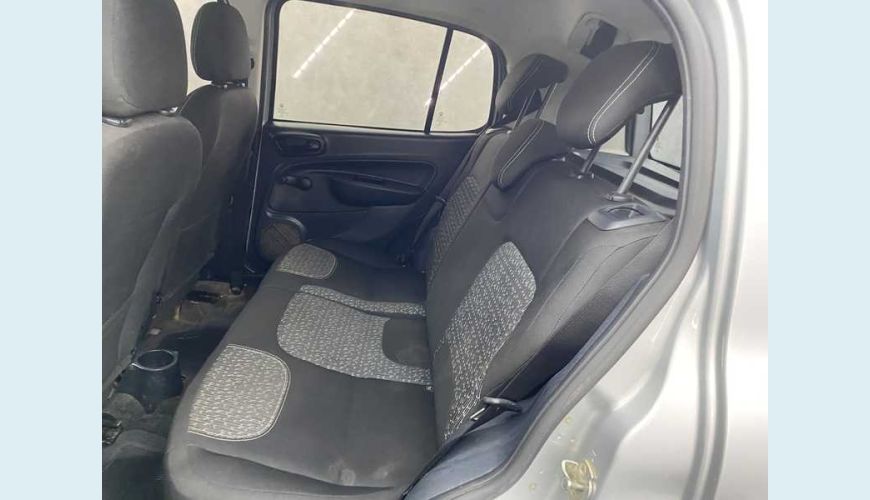 FIAT UNO ATTRACTIVE 1.0 FLEX MANUAL 4P - PRATA - 2021 Foto 5 (Grande)