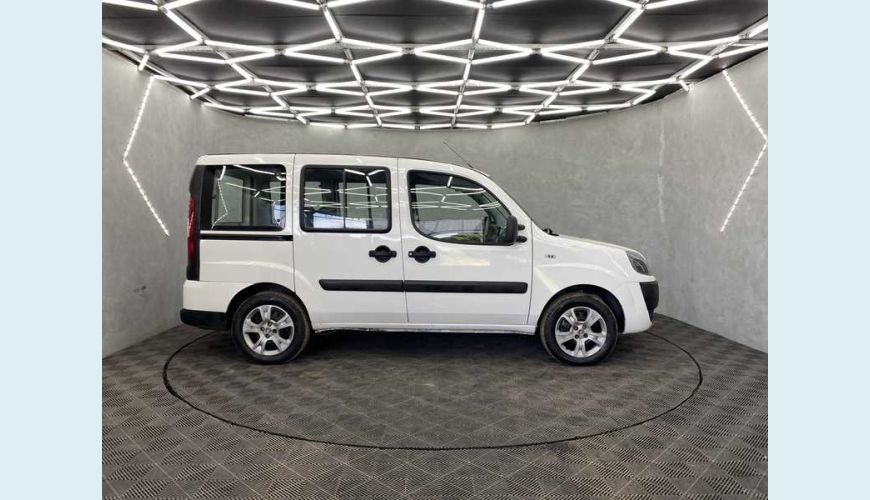 FIAT DOBLO ESSENCE 1.8 16V FLEX MANUAL 4P - BRANCO - 2020 Foto 5 (Grande)