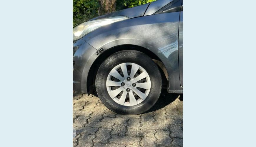 HYUNDAI HYUNDAI HB20S PREMIUM 1.6 16V FLEX AUT. 4P - CINZA - 2014 Foto 5 (Grande)