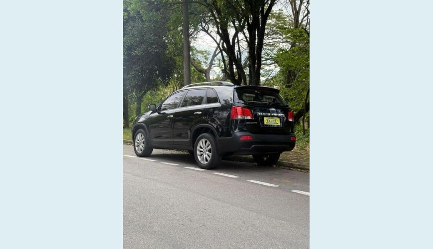 KIA SORENTO EX2 2.4G25 - PRETO - 2011 Foto 5 (Grande)