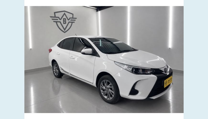 TOYOTA YARIS - BRANCO - 2024 Foto 5 (Grande)
