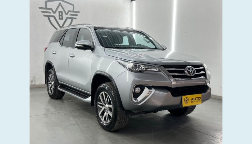 TOYOTA HILUX SW4 - PRATA - 2016 Foto 5 (Grande)