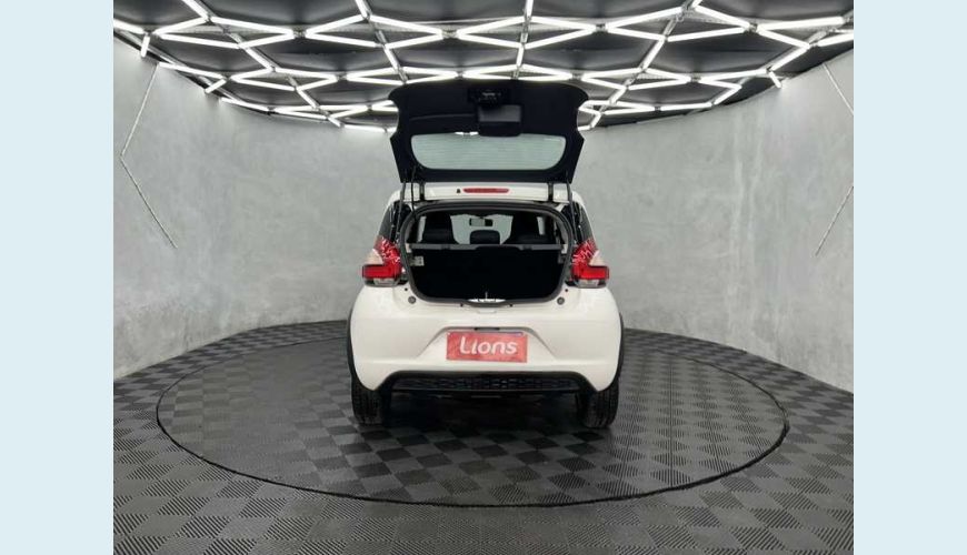 FIAT MOBI LIKE 1.0 (FLEX) - BRANCO - 2023 Foto 5 (Grande)