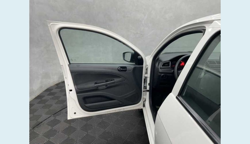 VOLKSWAGEN VOYAGE 1.0 MPI (FLEX) - BRANCO - 2023 Foto 5 (Grande)