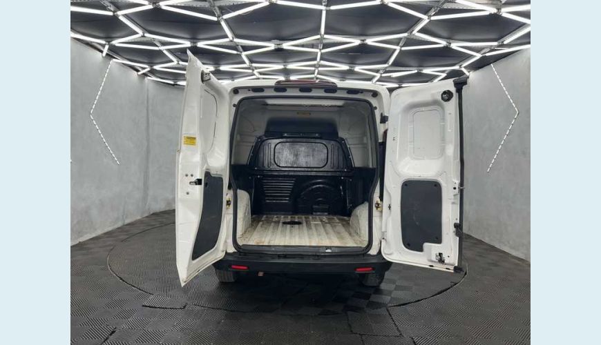 FIAT FIORINO 1.4 ENDURANCE (FLEX) - BRANCO - 2024 Foto 5 (Grande)