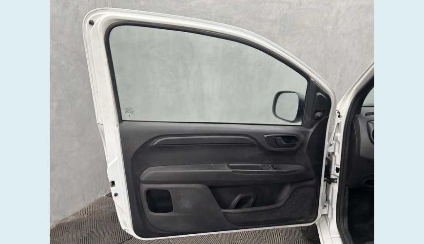FIAT FIORINO 1.4 ENDURANCE (FLEX) - BRANCO - 2025 Foto 5 (Grande)