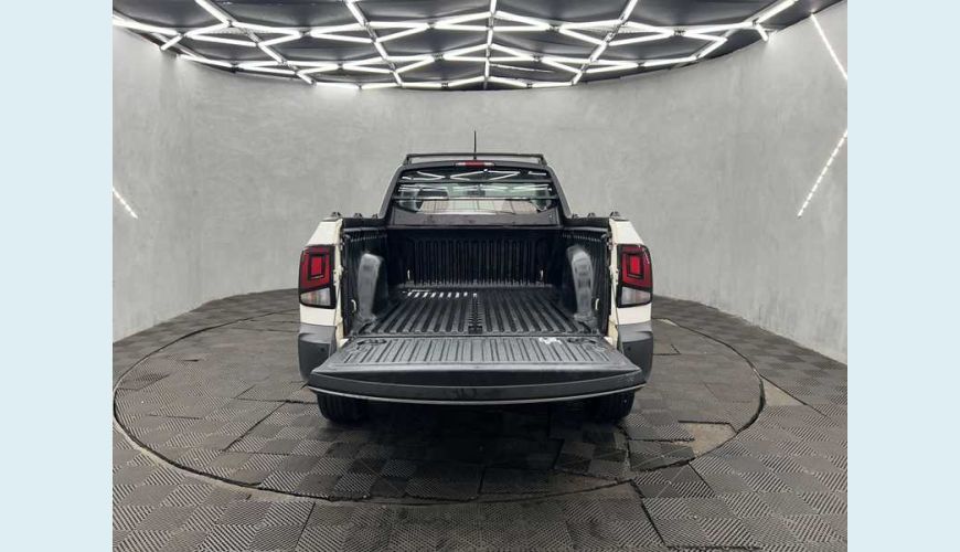 VOLKSWAGEN SAVEIRO ROBUST TOTAL FLEX 16V - BRANCO - 2024 Foto 5 (Grande)