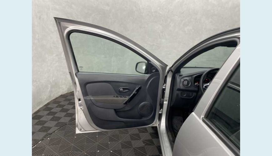 RENAULT LOGAN ZEN 1.0 12V SCE (FLEX) - PRATA - 2023 Foto 5 (Grande)
