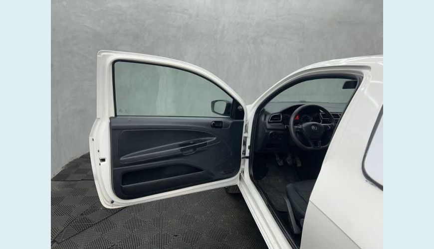 VOLKSWAGEN SAVEIRO ROBUST 1.6 MSI CS (FLEX) - BRANCO - 2023 Foto 5 (Grande)