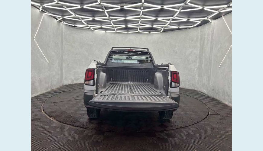 VOLKSWAGEN SAVEIRO ROBUST TOTAL FLEX 16V - PRATA - 2025 Foto 5 (Grande)