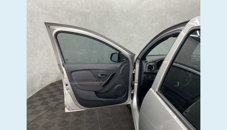 RENAULT LOGAN ZEN 1.0 12V SCE (FLEX) - PRATA - 2022 Foto 5 (Grande)
