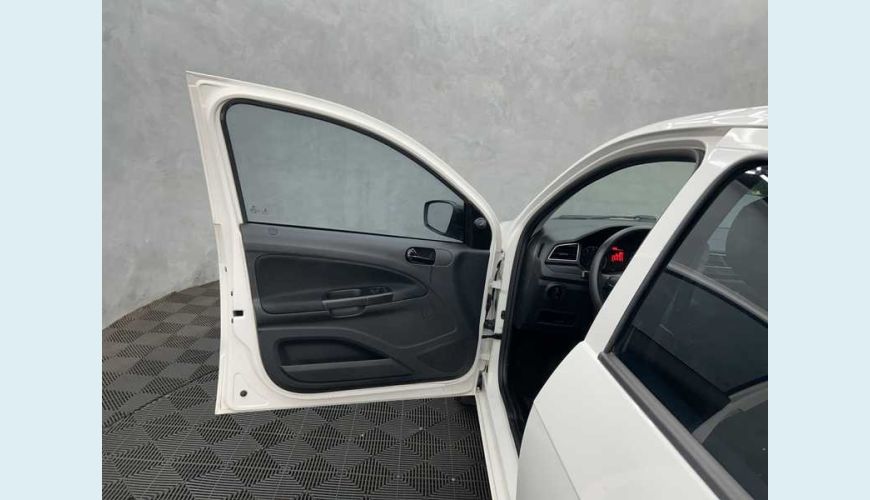 VOLKSWAGEN VOYAGE 1.0 MPI (FLEX) - BRANCO - 2023 Foto 5 (Grande)