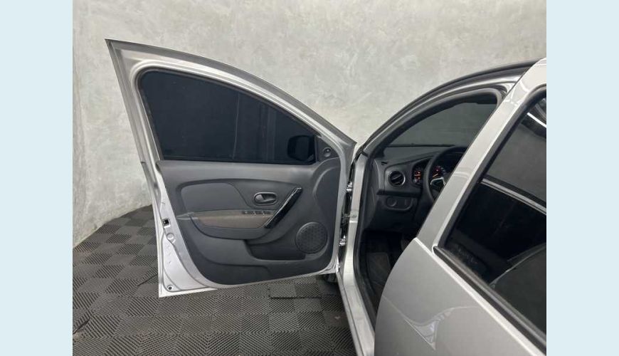 RENAULT LOGAN ZEN 1.0 - PRATA - 2024 Foto 5 (Grande)