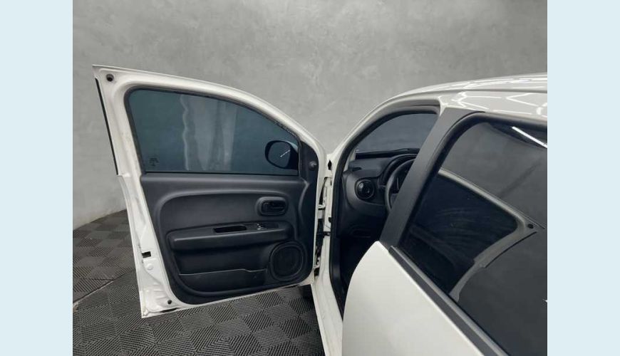FIAT MOBI LIKE 1.0 (FLEX) - BRANCO - 2022 Foto 5 (Grande)