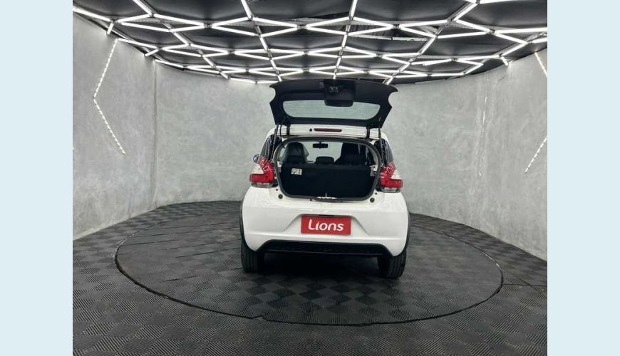 FIAT MOBI LIKE 1.0 (FLEX) - BRANCO - 2023 Foto 5 (Grande)
