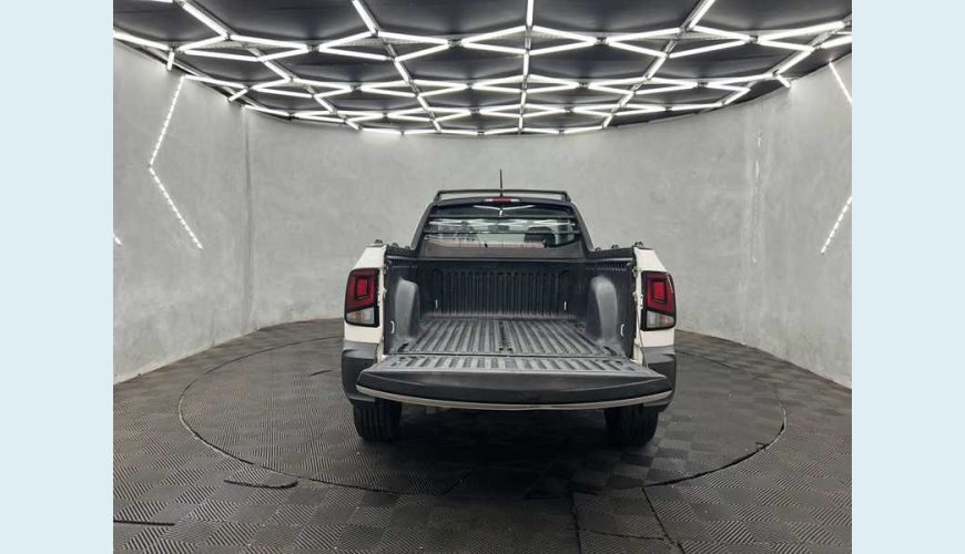 VOLKSWAGEN SAVEIRO ROBUST TOTAL FLEX 16V - BRANCO - 2024 Foto 5 (Grande)