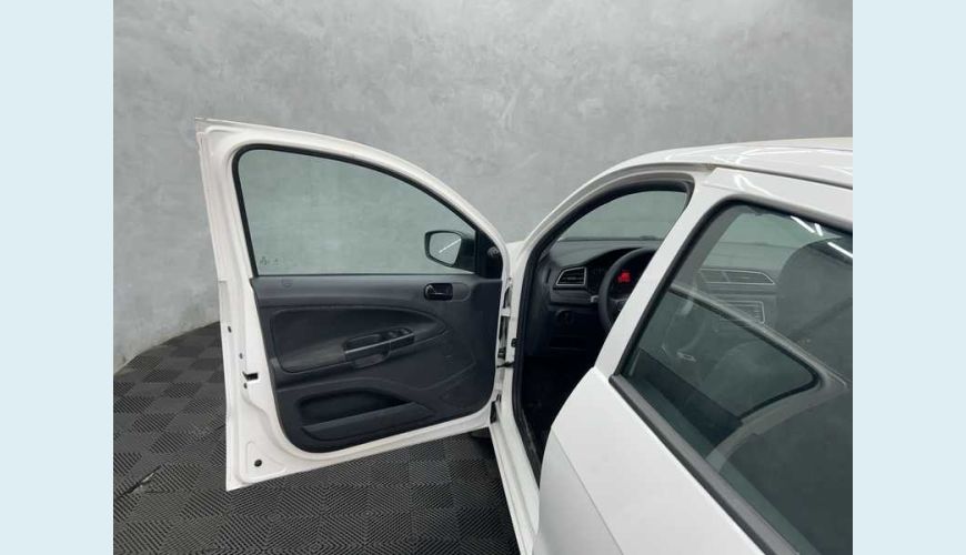 VOLKSWAGEN VOYAGE 1.0 MPI (FLEX) - BRANCO - 2023 Foto 5 (Grande)