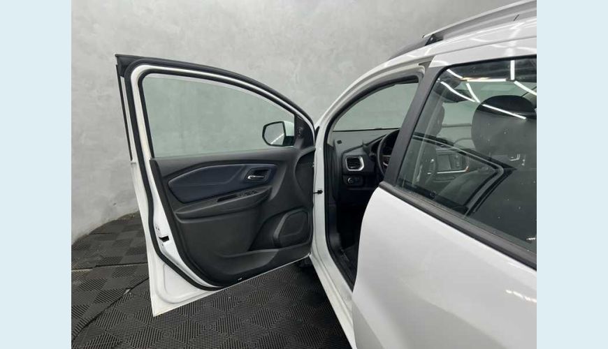CHEVROLET SPIN PREMIER 1.8 (AUT.) - BRANCO - 2024 Foto 5 (Grande)