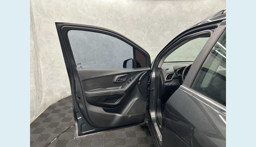 CHEVROLET TRACKER PREMIER 1.4 TURBO AUT. FLEX - CINZA - 2019 Foto 5 (Grande)