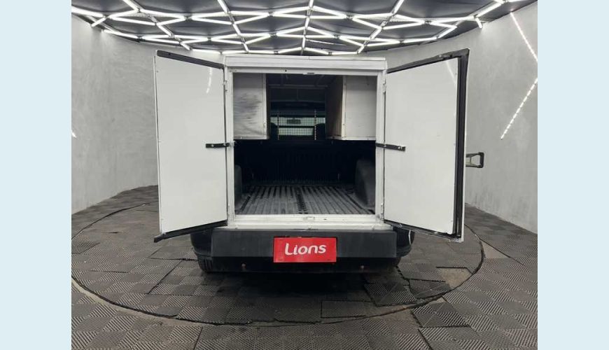 VOLKSWAGEN SAVEIRO ROBUST 1.6 MSI CS FLEX - BRANCO - 2023 Foto 5 (Grande)