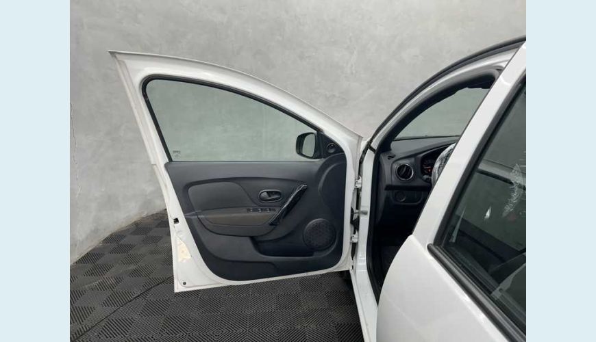 RENAULT LOGAN ZEN 1.0 12V SCE FLEX - BRANCO - 2023 Foto 5 (Grande)