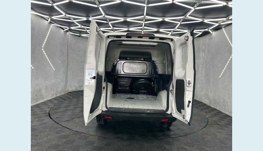 FIAT FIORINO 1.4 ENDURANCE FLEX - BRANCO - 2023 Foto 5 (Grande)