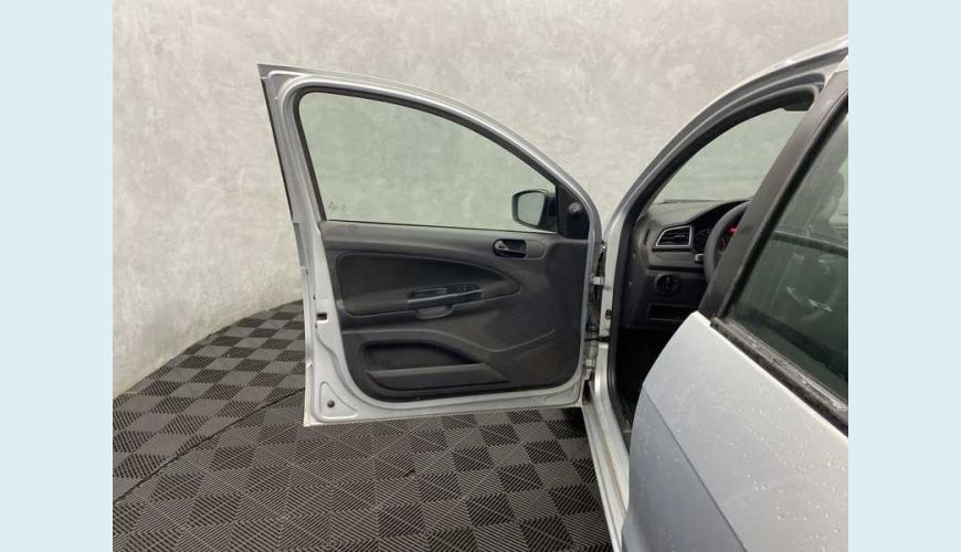 VOLKSWAGEN GOL 1.0 12V FLEX - PRATA - 2021 Foto 5 (Grande)