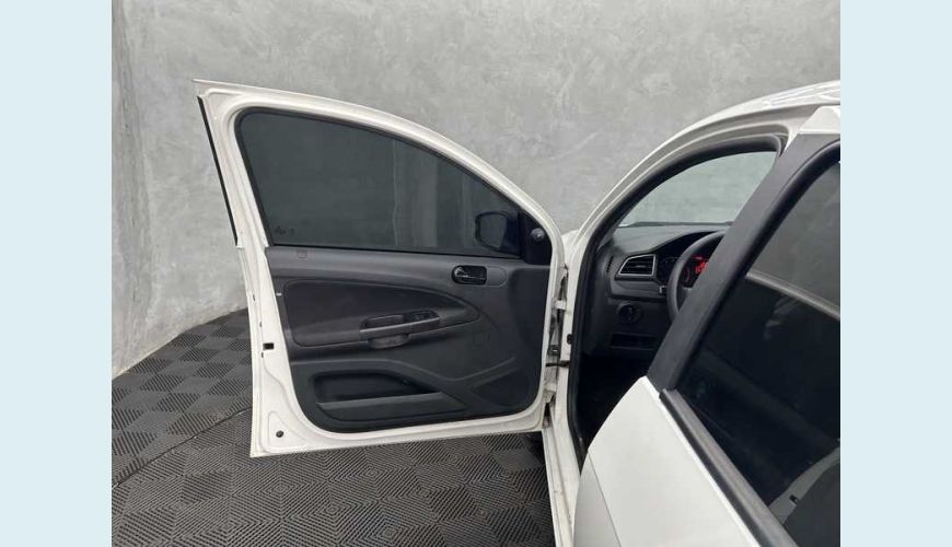 VOLKSWAGEN GOL 1.0 12V FLEX - BRANCO - 2022 Foto 5 (Grande)