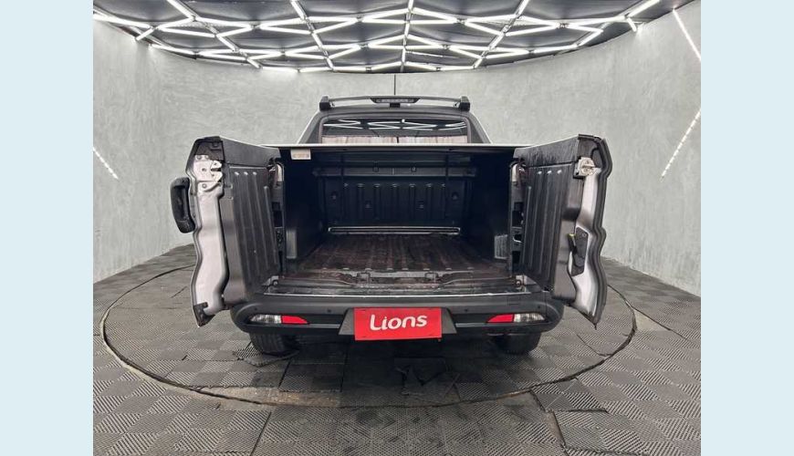 FIAT TORO ENDURANCE 1.3 TURBO 270 - PRATA - 2025 Foto 5 (Grande)