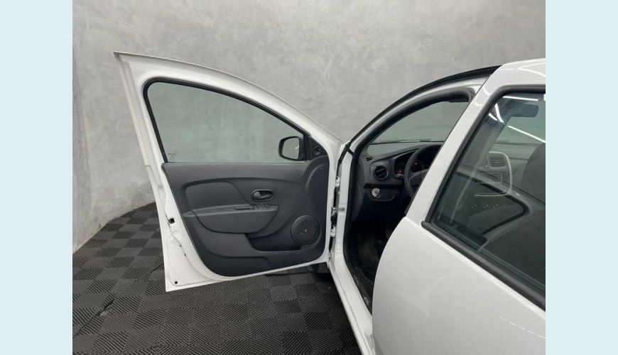 RENAULT LOGAN AUTHENTIQUE 1.0 12V SCE FLEX - BRANCO - 2020 Foto 5 (Grande)