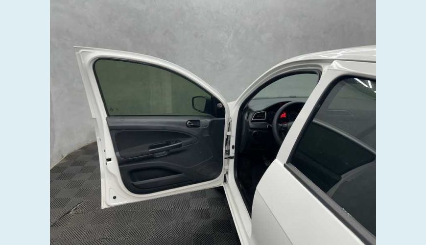 VOLKSWAGEN GOL 1.0 12V FLEX - BRANCO - 2023 Foto 5 (Grande)