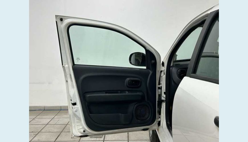 FIAT MOBI LIKE 1.0 - BRANCO - 2024 Foto 5 (Grande)