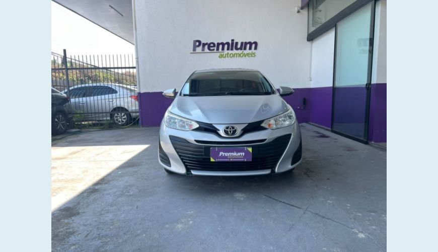 TOYOTA YARIS - PRATA - 2022 Foto 5 (Grande)
