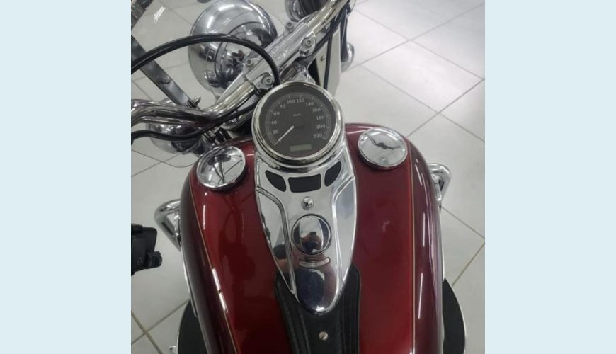 HARLEY-DAVIDSON SOFTAIL HERITAGE CLASSIC - VINHO - 2016 Foto 5 (Grande)