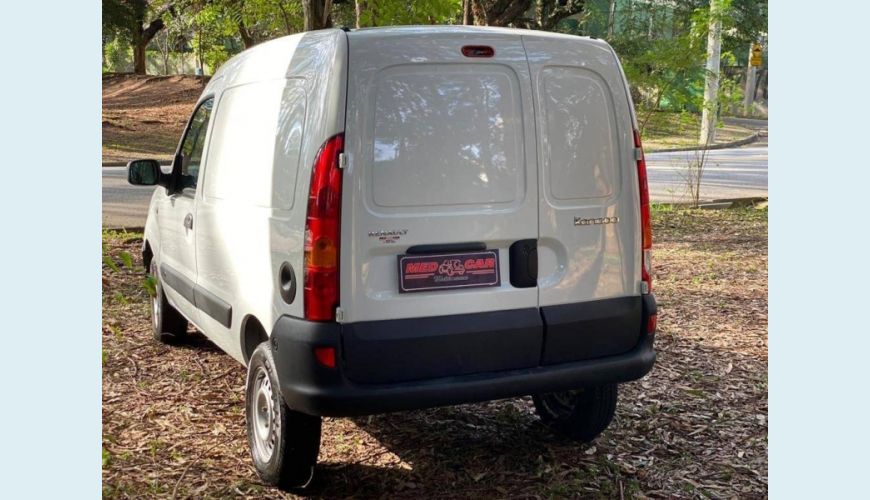 RENAULT KANGOO 1.6 EXPRESS 16V FLEX 3P MANUAL - BRANCO - 2018 Foto 6 (Grande)